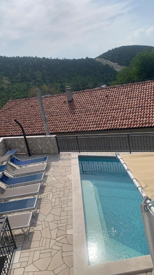 Kika'S Home Krizisce 外观 照片