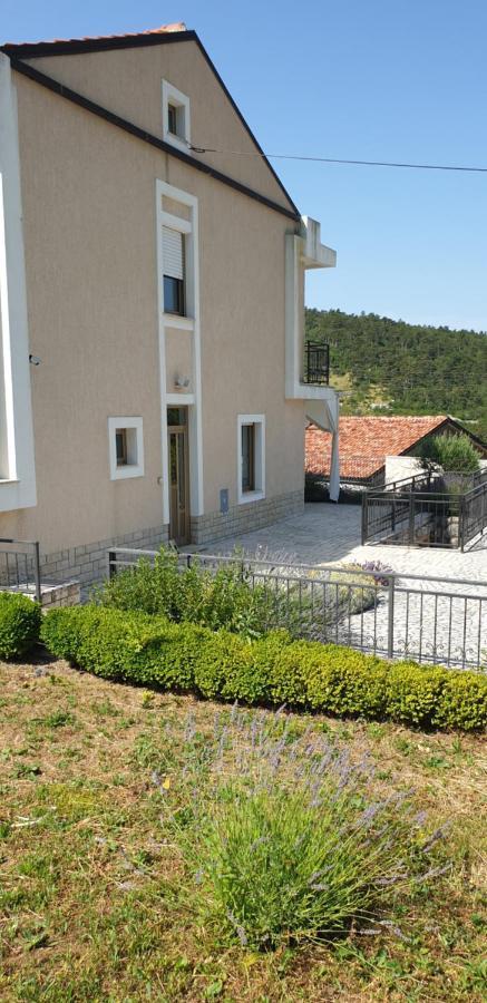 Kika'S Home Krizisce 外观 照片